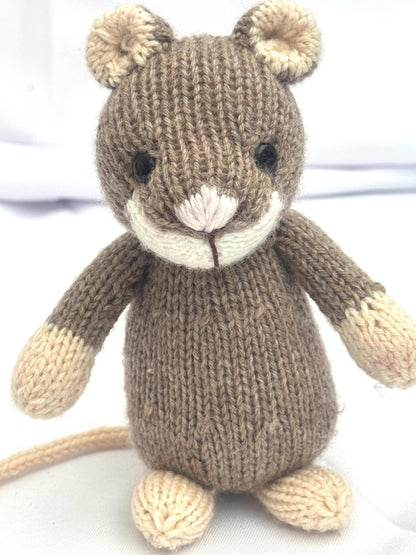 Meadow Mouse Knitting Pattern