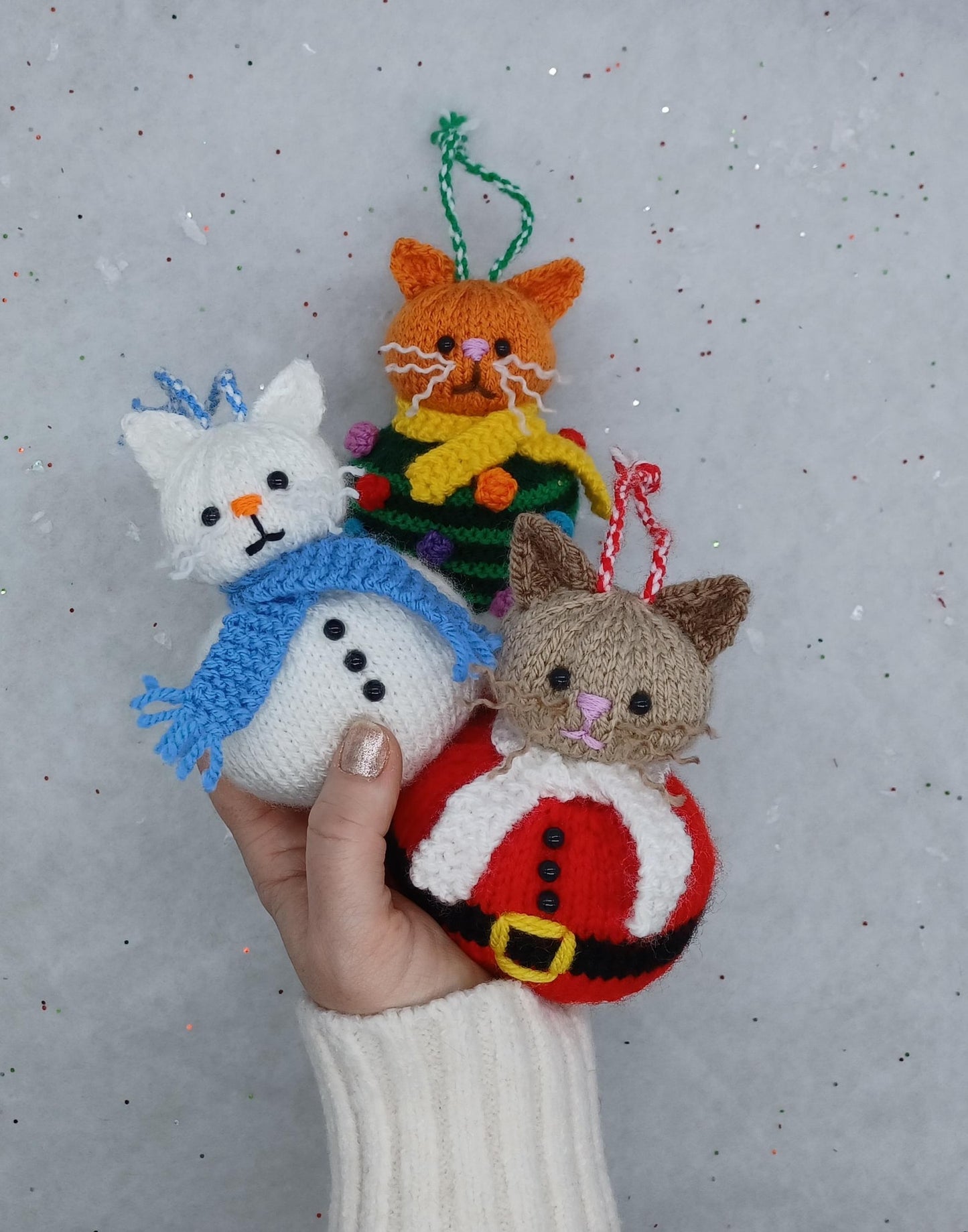 Cat Bauble Ornaments Knitting Pattern