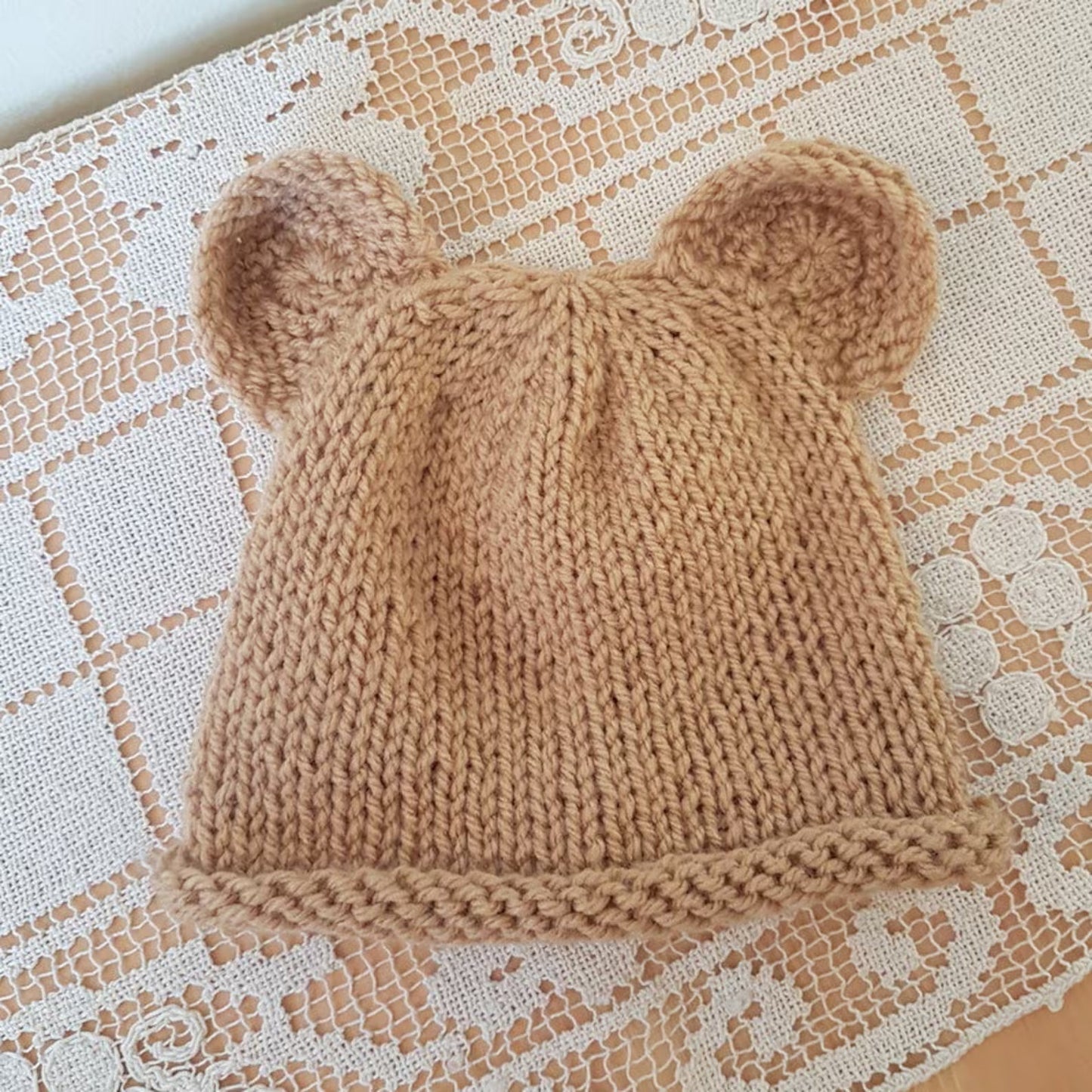 Easy Baby Bear Beanie Knitting Pattern