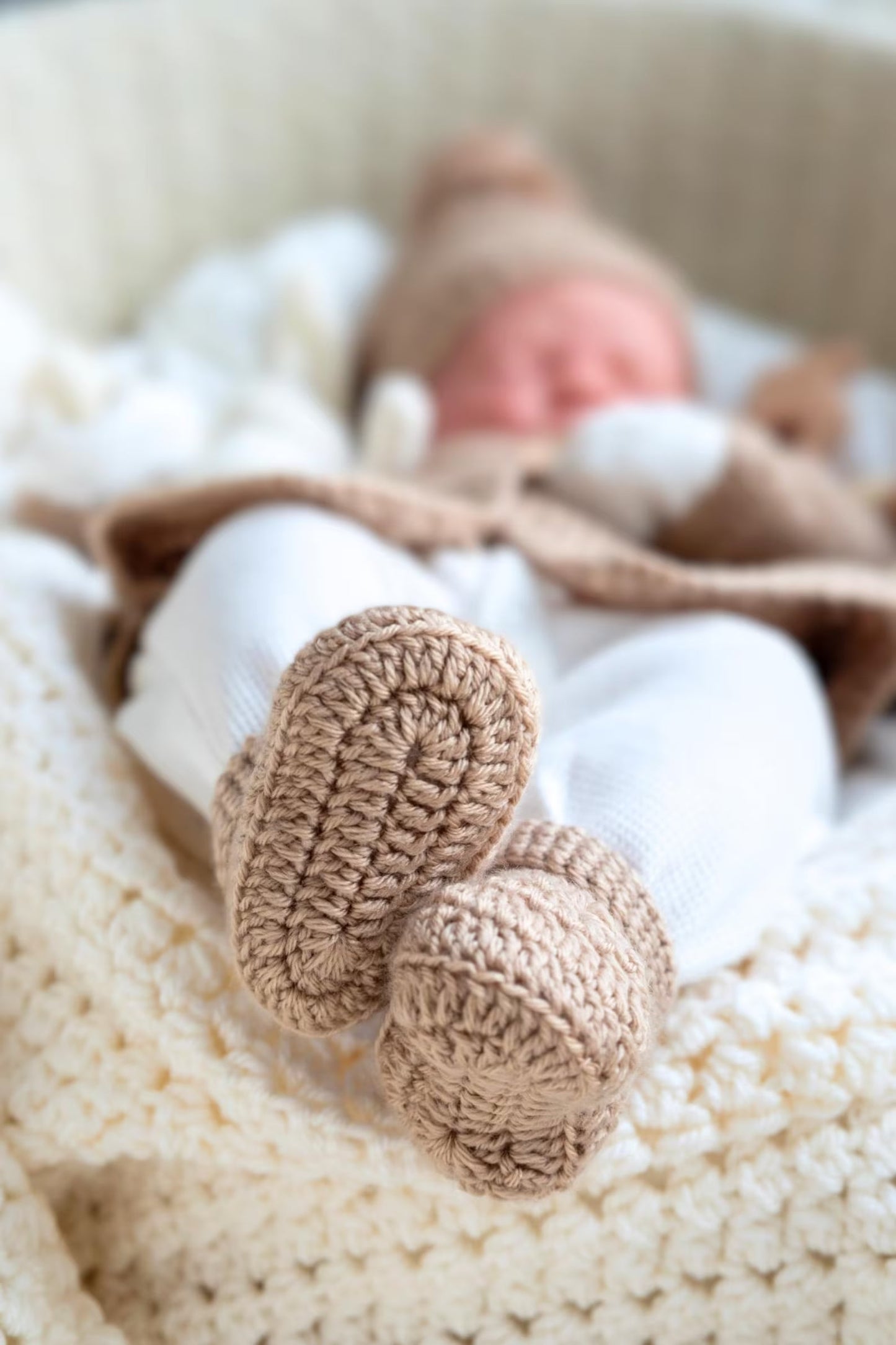 Easy Crochet Baby Bootie Pattern