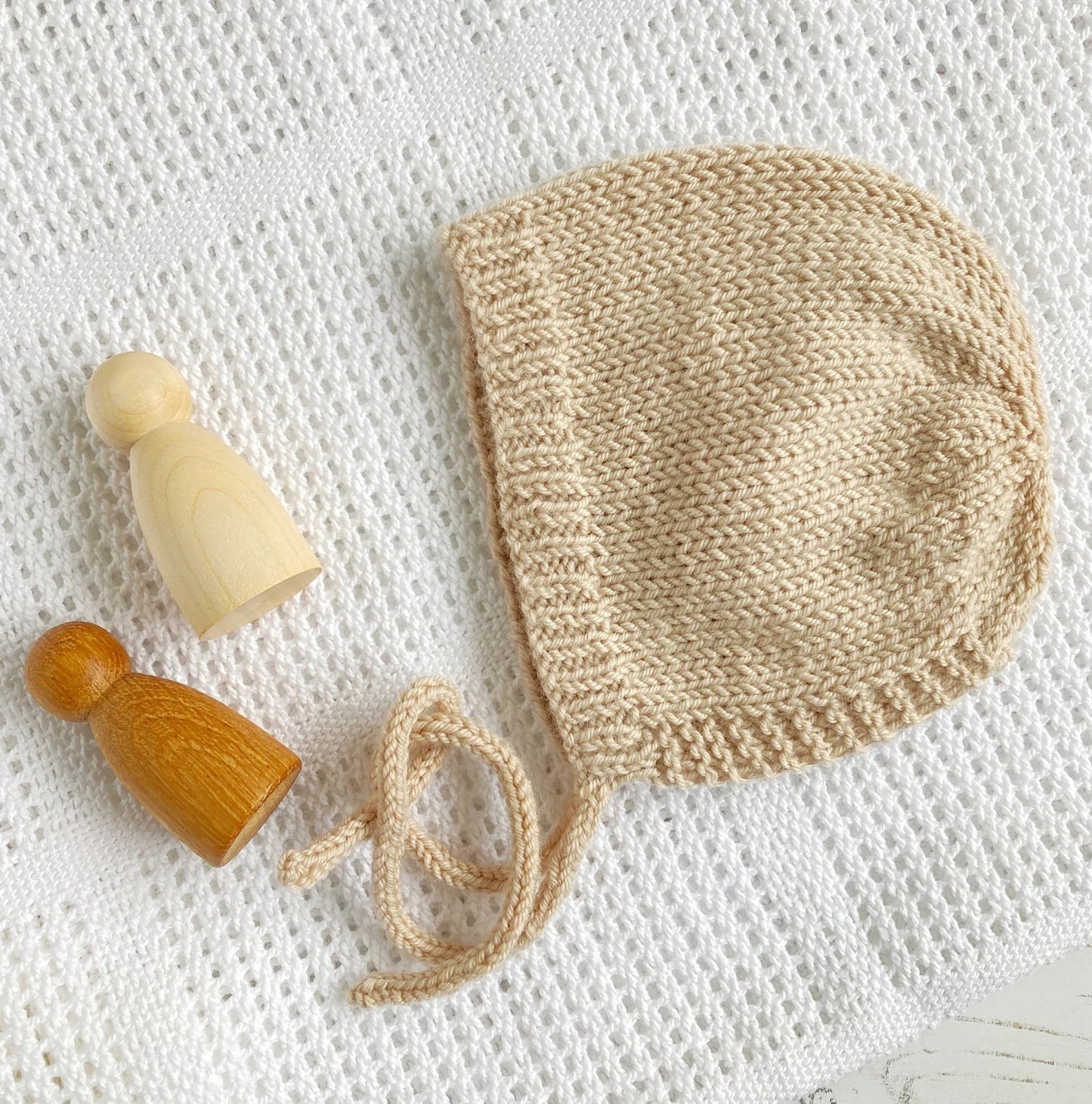 Easy Baby Bonnet Knitting Pattern