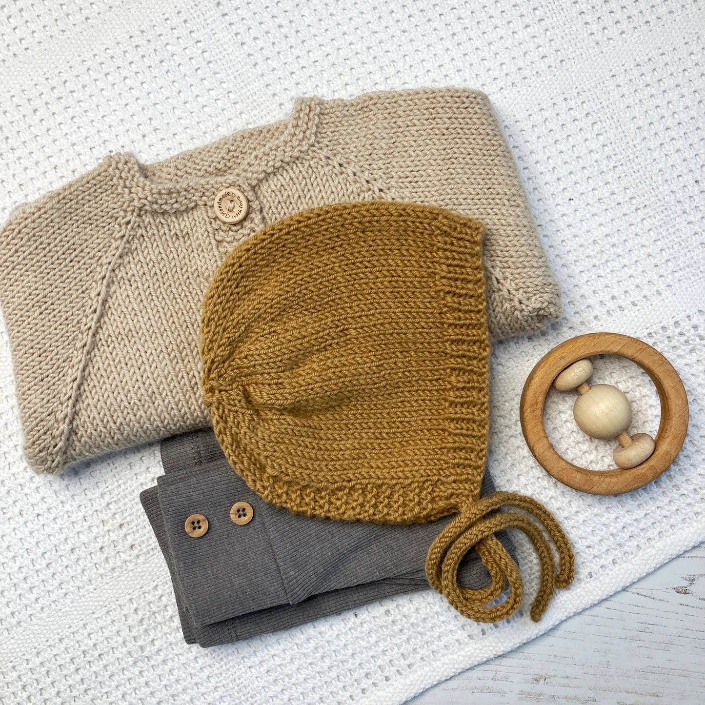 Easy Baby Bonnet Knitting Pattern