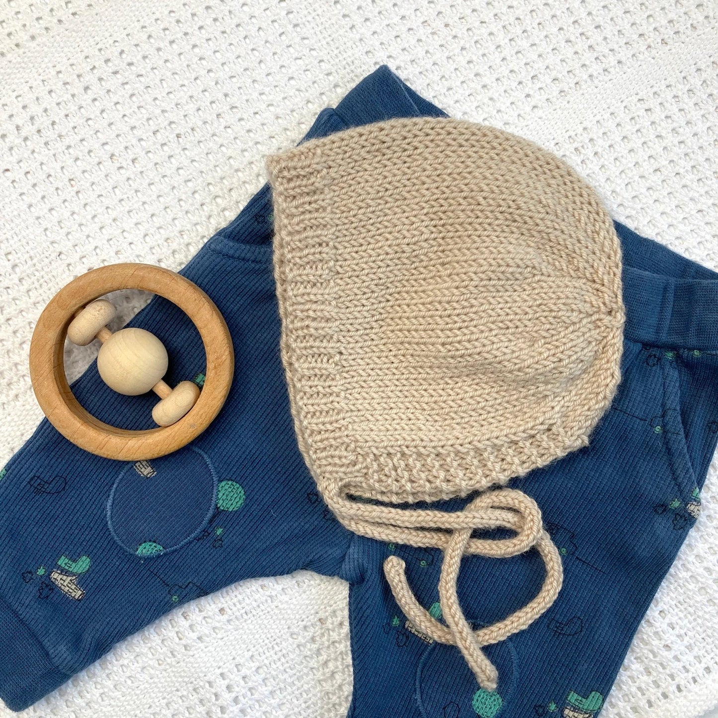 Easy Baby Bonnet Knitting Pattern
