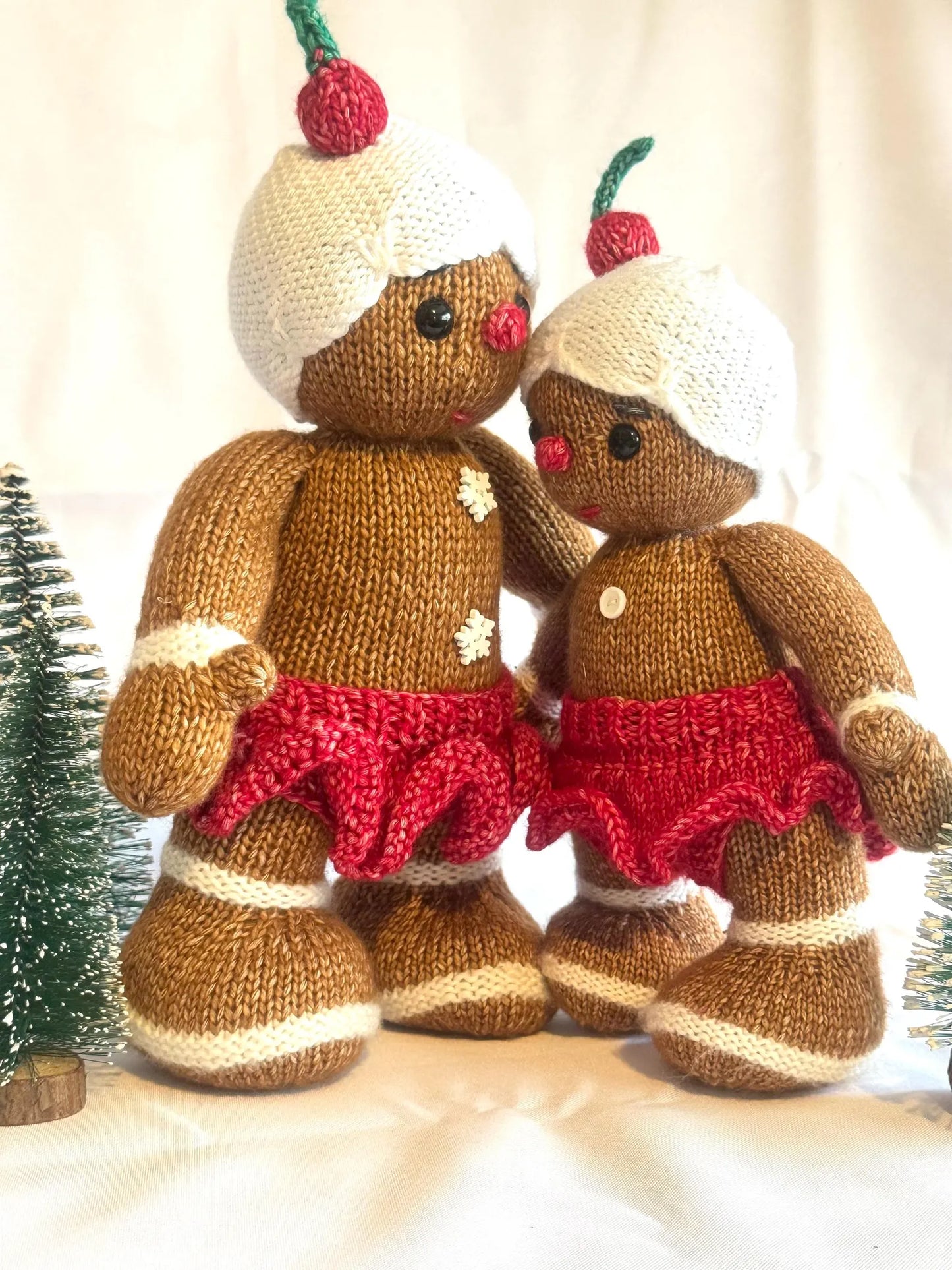 Gingerbread People Knitting Pattern
