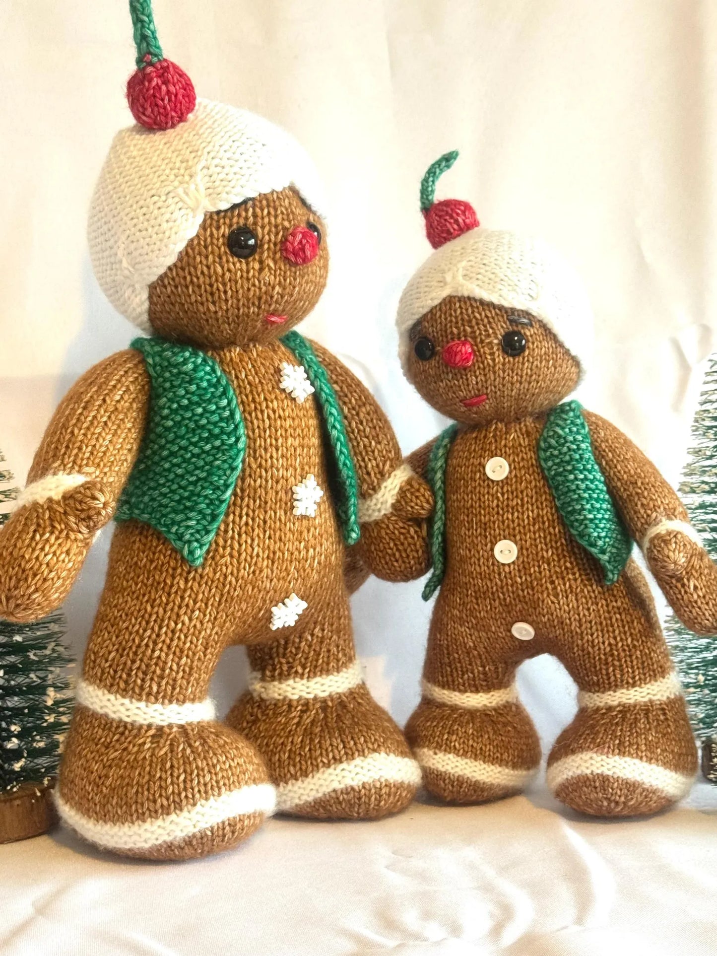 Gingerbread People Knitting Pattern