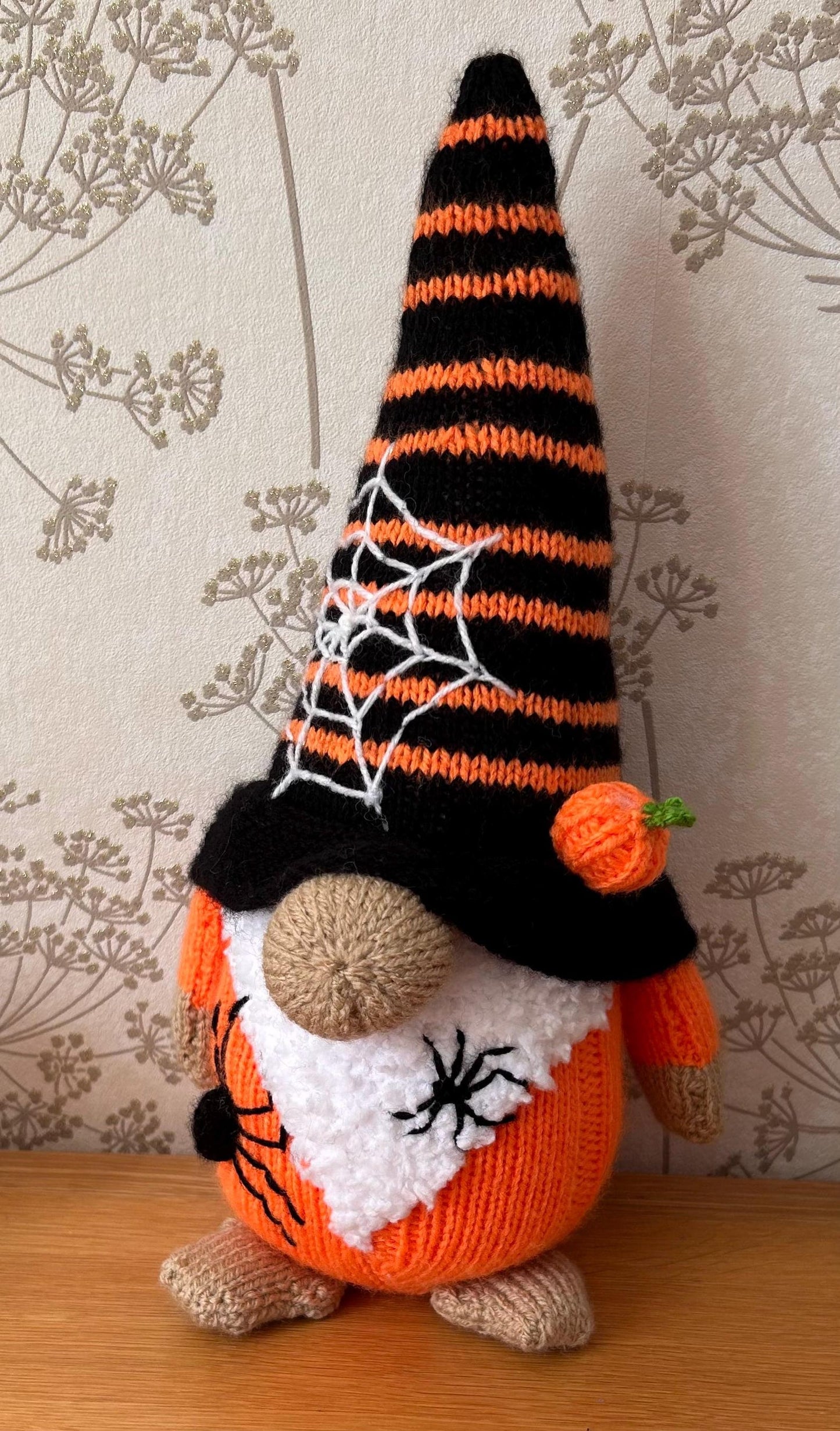 Halloween Gnome Knitting Pattern