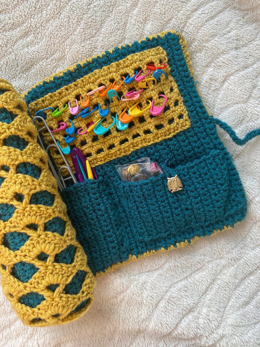 'Cro-Shell Hook Caddy' Crochet Pattern