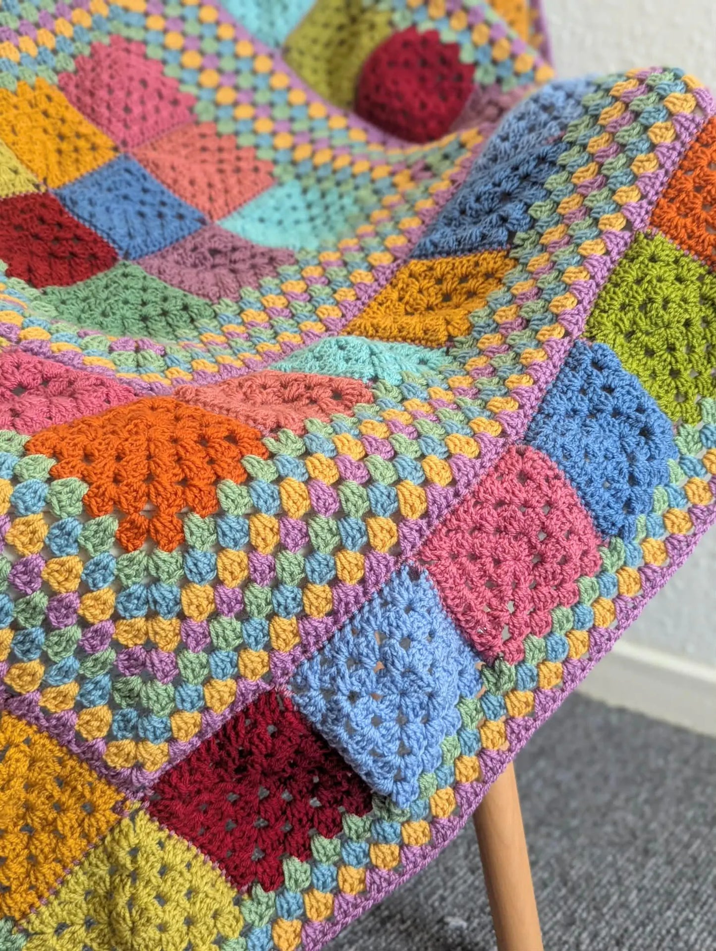 Layered Granny Square Blanket Crochet Pattern
