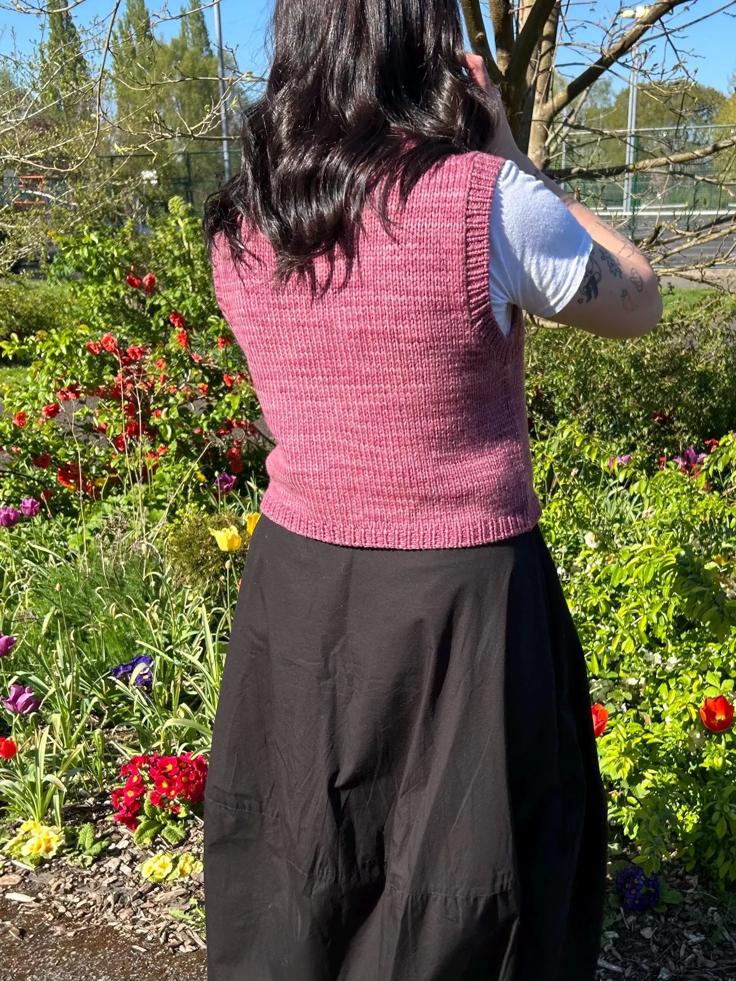 Peony Vest Knitting Pattern