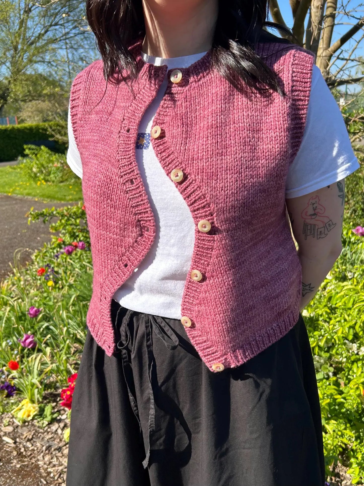 Peony Vest Knitting Pattern