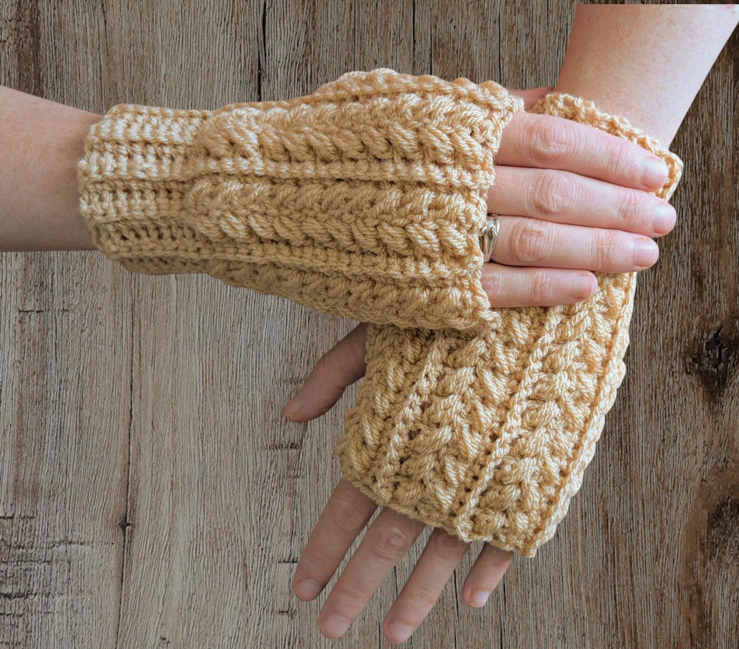 Wrist Hand Warmers Crochet Pattern