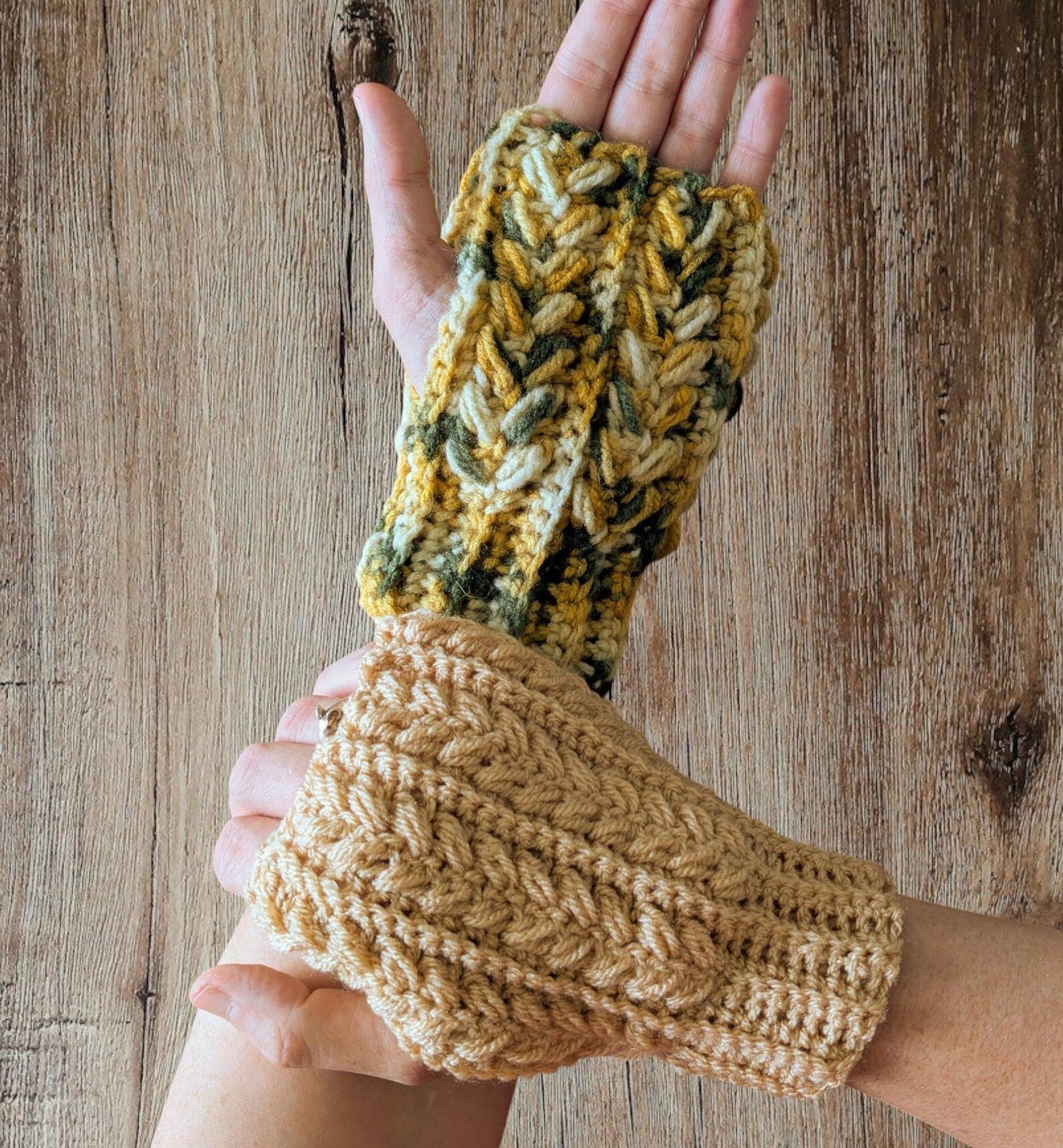 Wrist Hand Warmers Crochet Pattern