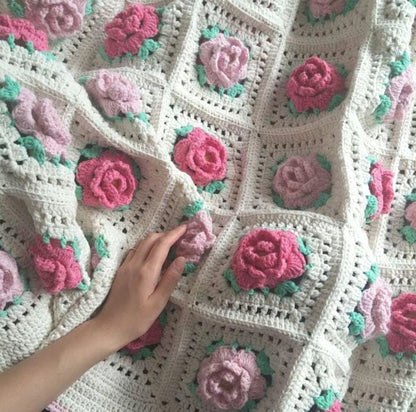Large Floral Granny Square Crochet Pattern